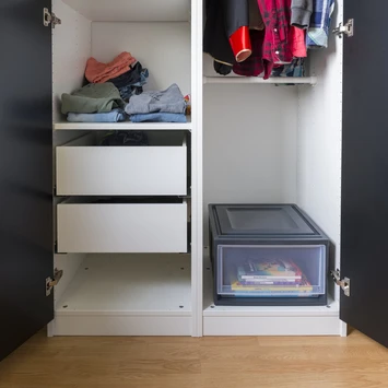 IRIS Stapellade Zwart Medium 4 IRIS Stapellade Zwart Medium - Afbeelding 2