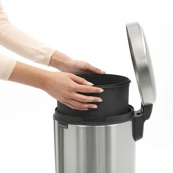 Brabantia Pedaalemmer New Icon 12 Liter RVS 5 Brabantia Pedaalemmer New Icon 12 Liter RVS - Afbeelding 3