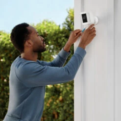 Ring Spotlight Cam Plus Plug-in Wit -Meubel Pracht 123 4433