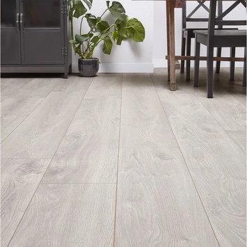 Bruynzeel Extra Breed Waterbestendig Laminaat Geestig Grijs 4V-groef 8 Mm 2,02 M2 3 Bruynzeel Extra Breed Waterbestendig Laminaat Geestig Grijs 4V-groef 8 Mm 2,02 M2